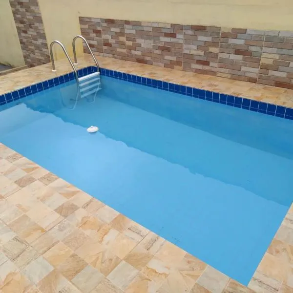 Casa em Condomínio com Piscina Privativa