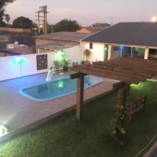Quitinete com piscina em Balneário Pinhal