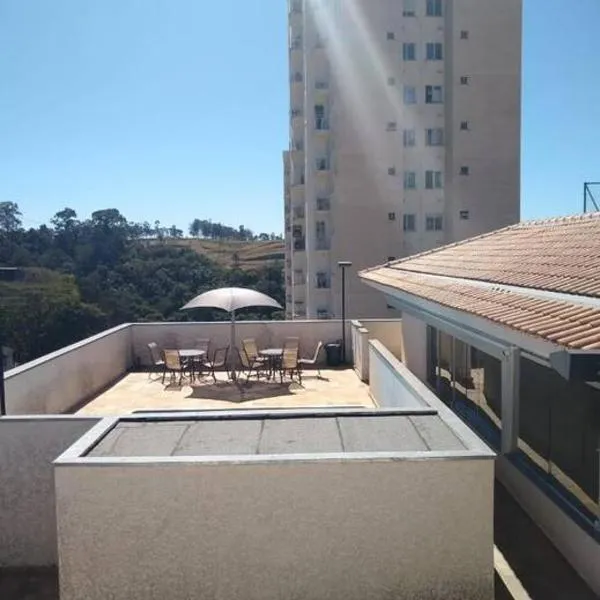 Apartamento em Condomínio fechado.