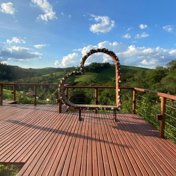 Recanto da Alegria - Casa em Cunha com Piscina, Churrasqueira,Lareira,Deck, Banco de coração