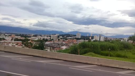 Melhores Hotéis Baratos Perto de Guaratinguetá, São Paulo 2025